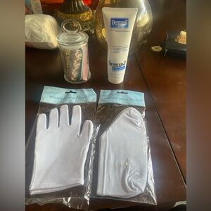 4 pieces nail items new